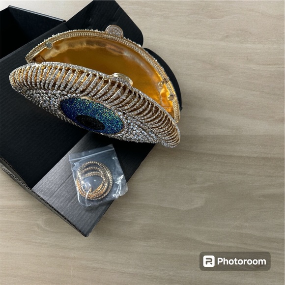 Evil eye - Picture 2 of 2